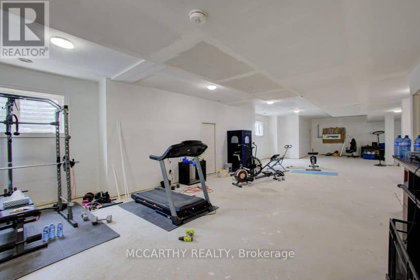 120 Highpoint Crescent — photo 37 of 40