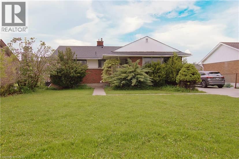 51 GLENGARRY Road — photo 1 of 5