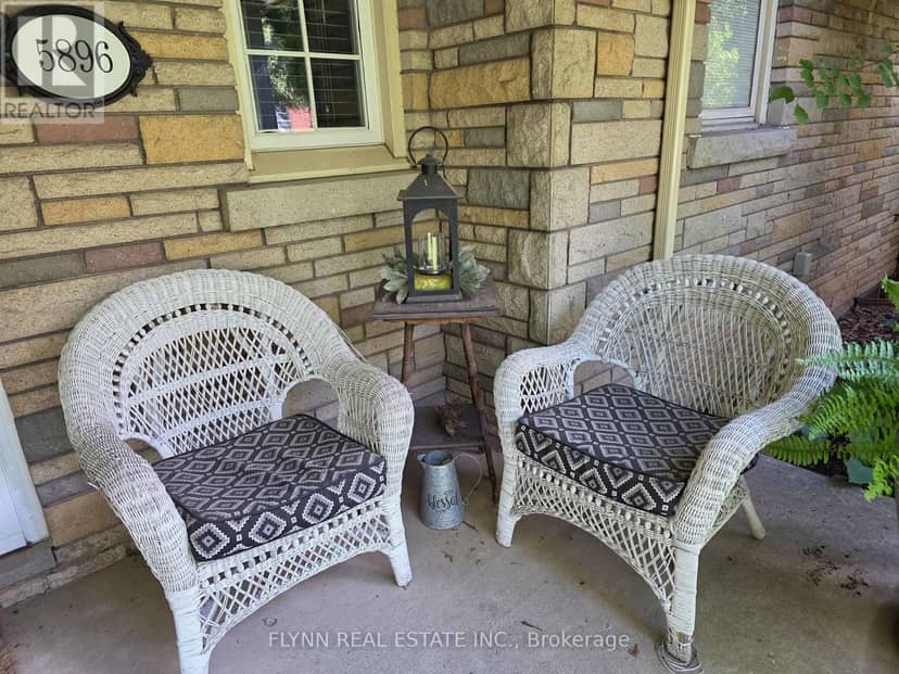 5896 Valley Way — photo 3 of 40