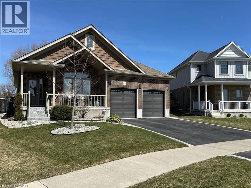 64 ENGLISH Crescent, Plattsville