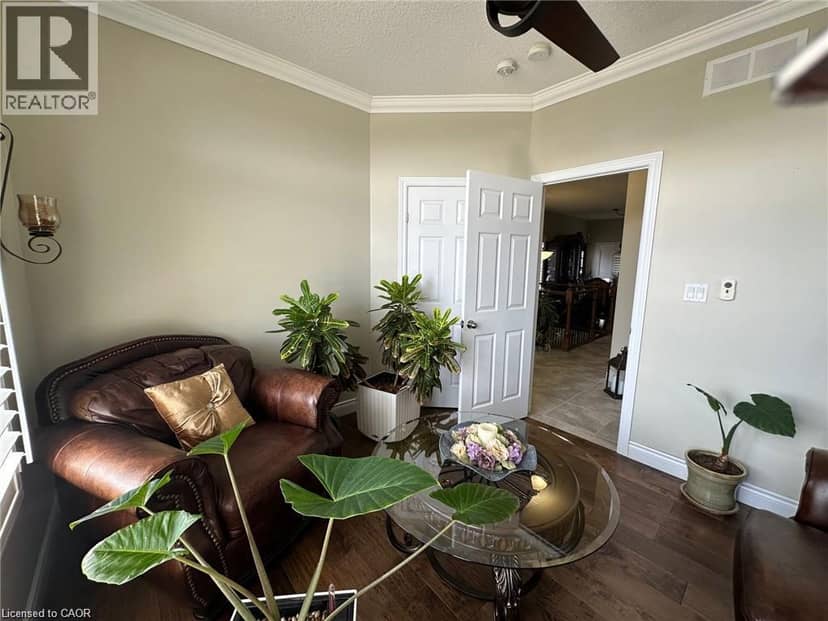 64 ENGLISH Crescent, Plattsville, photo 3