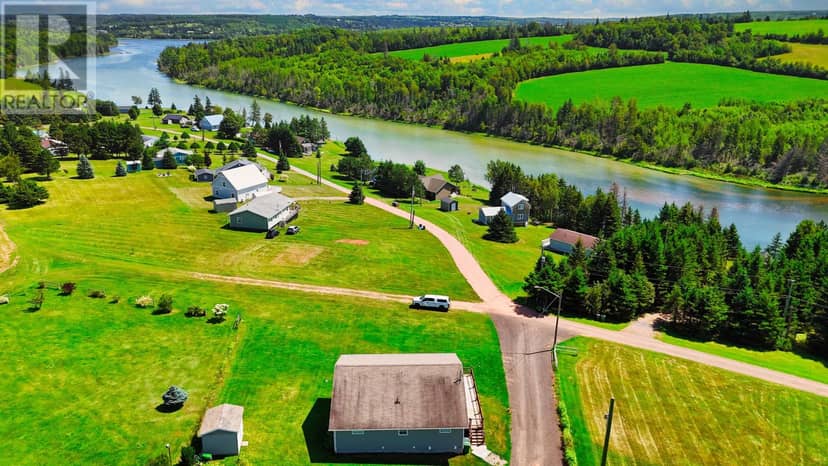 65 Riverview Dr, New London, photo 5