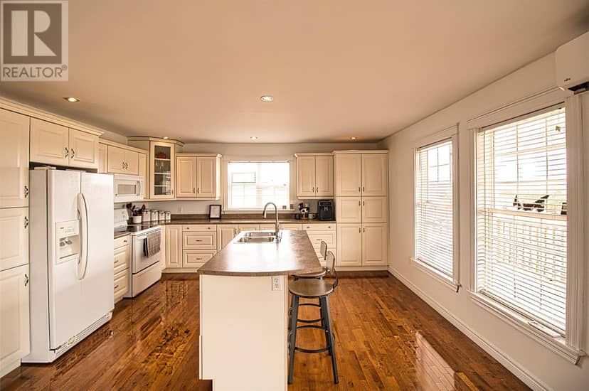 65 Riverview Dr — photo 18 of 40