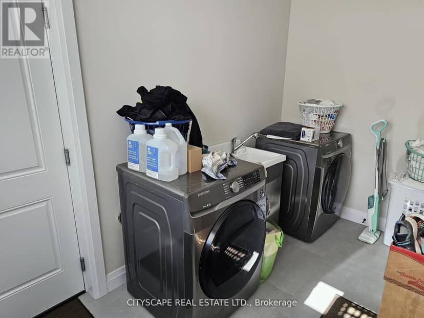 274 Bell Street — photo 12 of 32