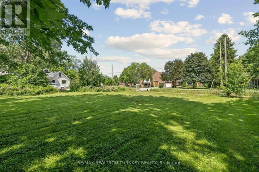 18930 Dufferin Street — photo 21 of 40