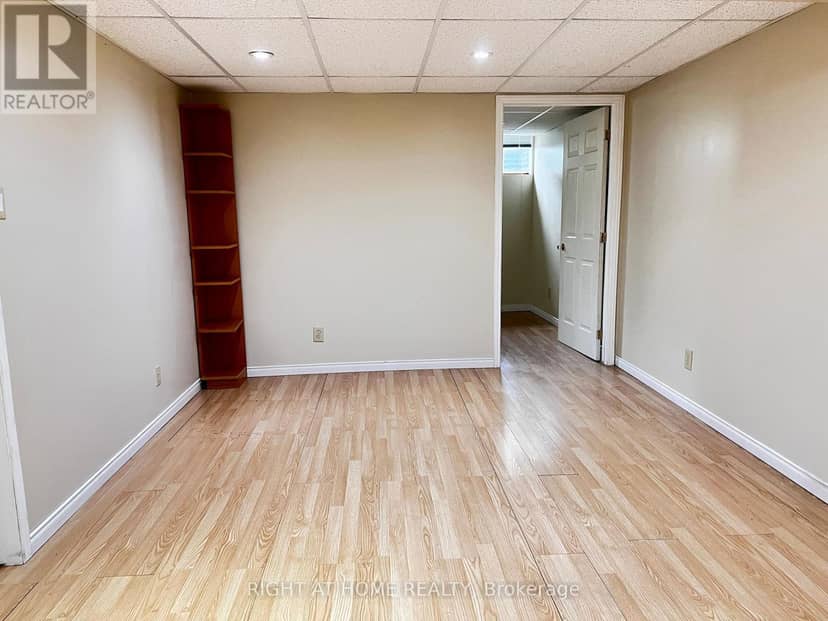 1741 Jobin Crescent — photo 20 of 25