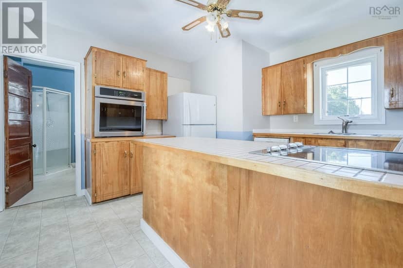 33 Mechanic Street — photo 10 of 27