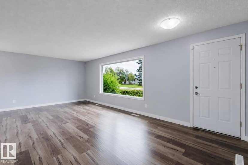 11420 46 AV NW, Edmonton, photo 5
