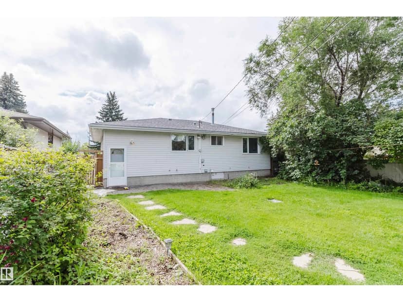 11420 46 AV NW — photo 28 of 32