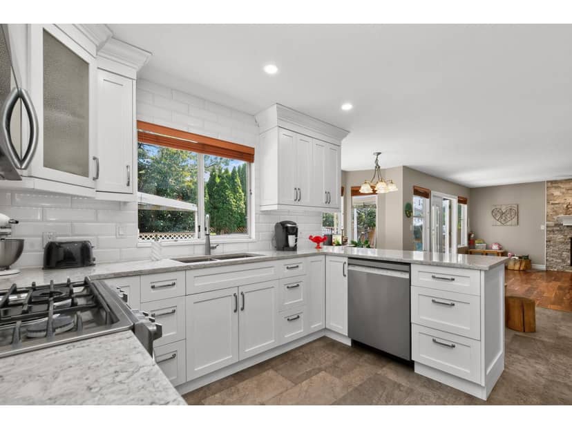 5860 188 STREET, Surrey, photo 3