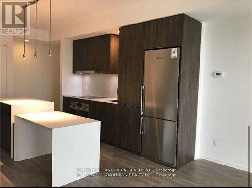2612 - 1 Bloor Street E — photo 4 of 16