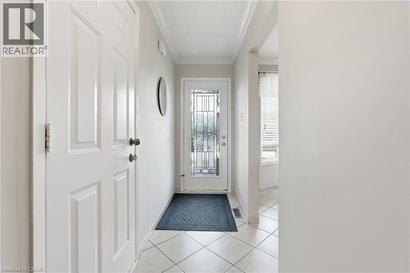 30 TWINOAKS Crescent, Stoney Creek, photo 3