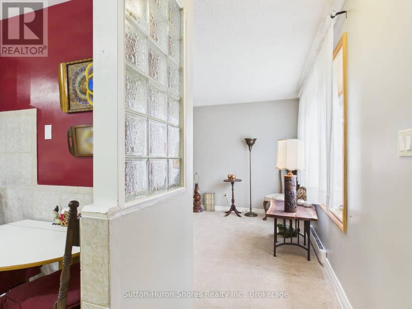 793 Ruby Street — photo 7 of 38