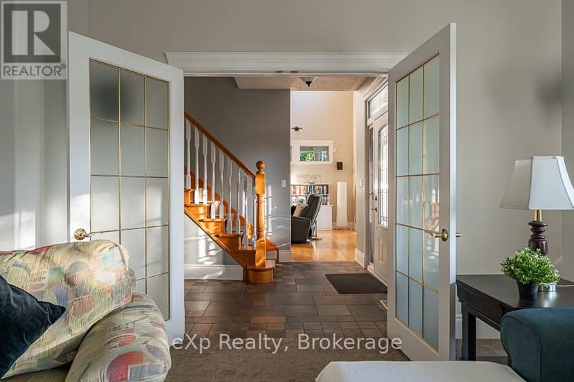 141 Bay Street — photo 12 of 40