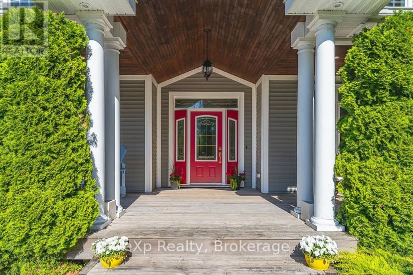141 Bay Street — photo 7 of 40