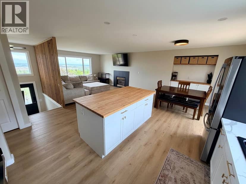 1037 Paradise Valley Subdivision, Dawson Creek, photo 4