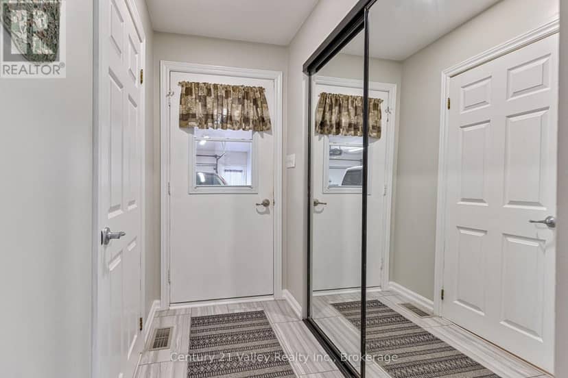 406 Water Street — photo 24 of 40
