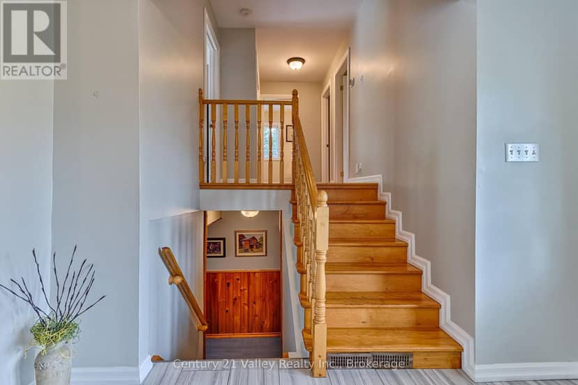 406 Water Street — photo 28 of 40