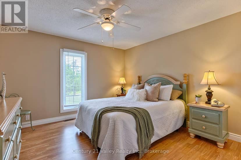 406 Water Street — photo 29 of 40