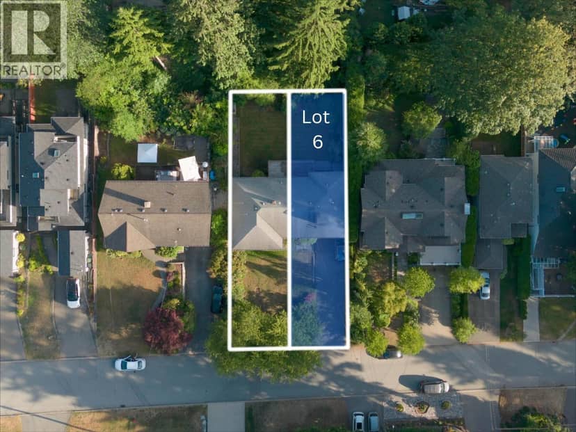 869 CLEMENTS AVENUE, North Vancouver