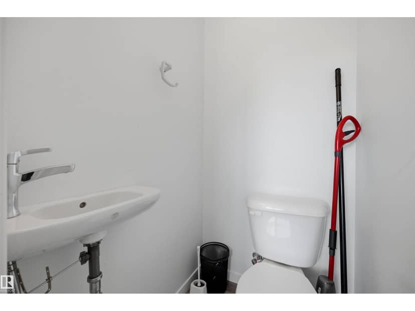 1246 Aster Bv NW — photo 11 of 38
