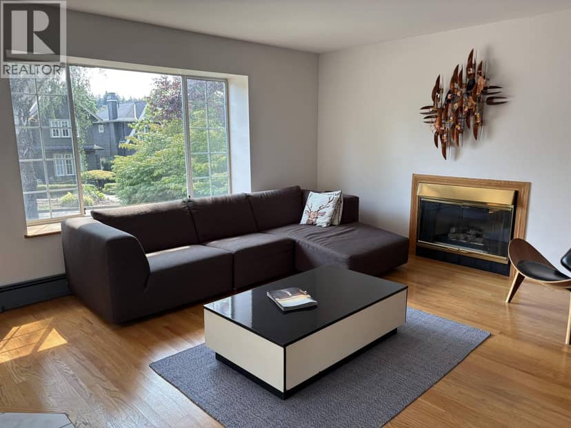4227 W 14TH AVENUE, Vancouver, photo 2