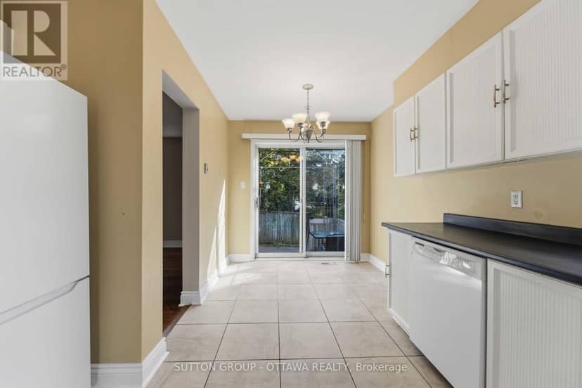 16 Crimson Gate — photo 12 of 40