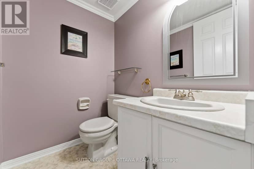 16 Crimson Gate — photo 17 of 40