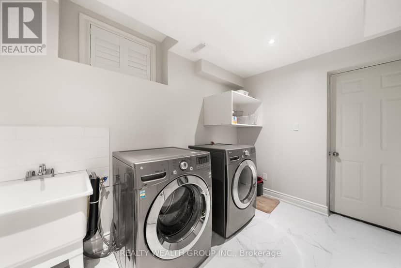 42 Mondial Crescent — photo 30 of 40