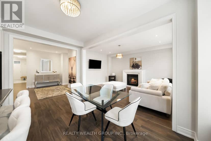42 Mondial Crescent — photo 6 of 40