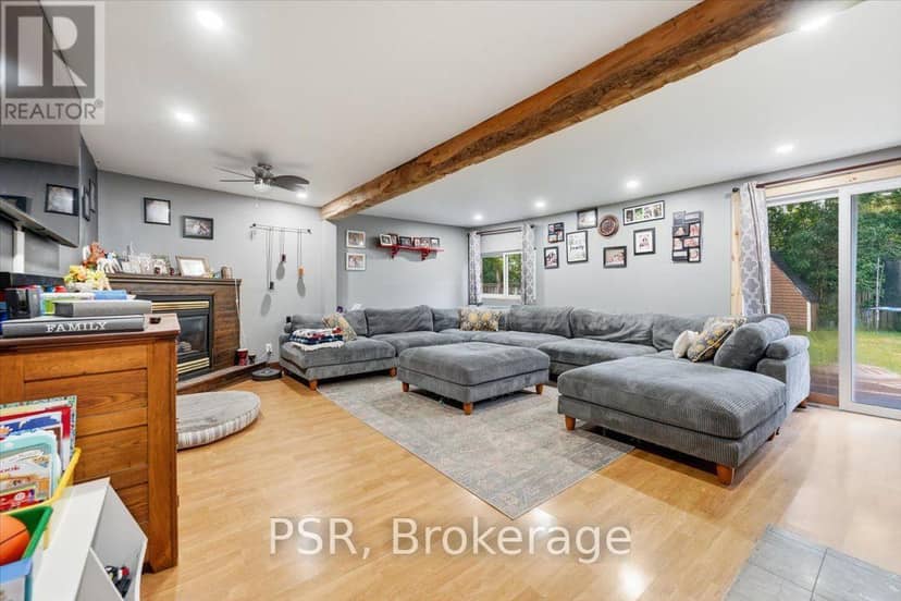 32 Richmond Street — photo 14 of 37