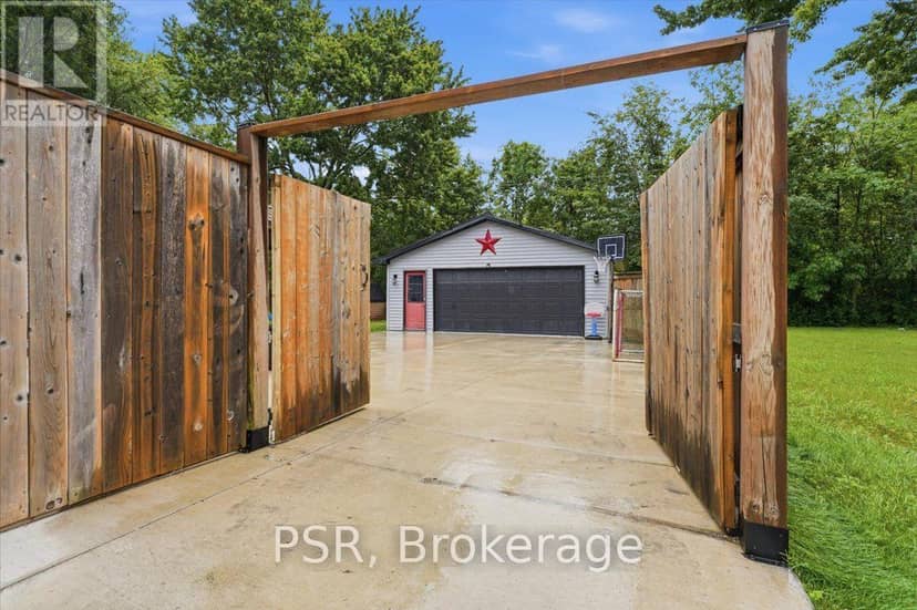 32 Richmond Street — photo 27 of 37