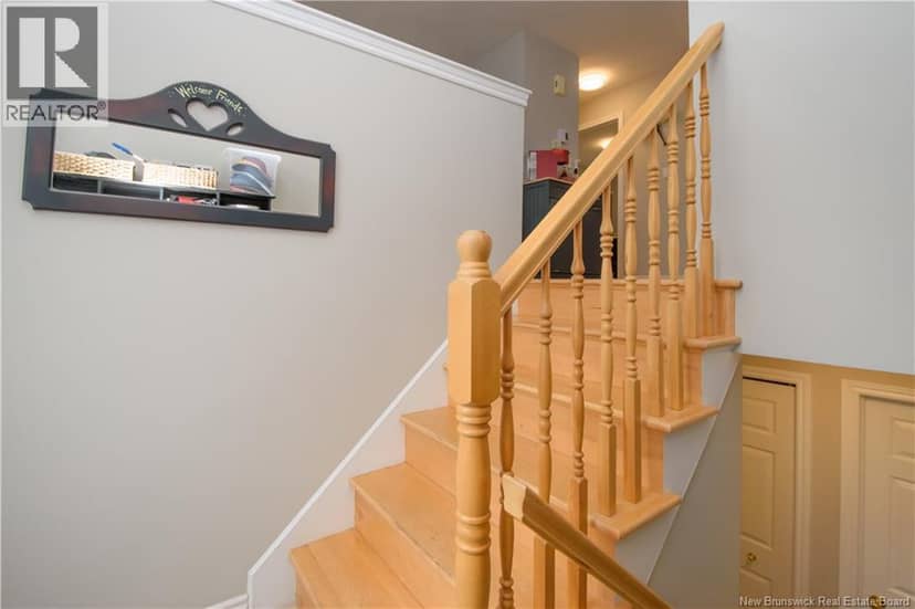 49 Armoyan Court — photo 4 of 40