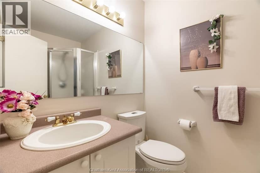 154 Semenyn AVENUE Unit# 24 — photo 18 of 35