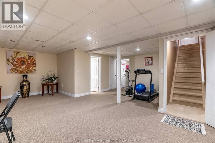 154 Semenyn AVENUE Unit# 24 — photo 19 of 35