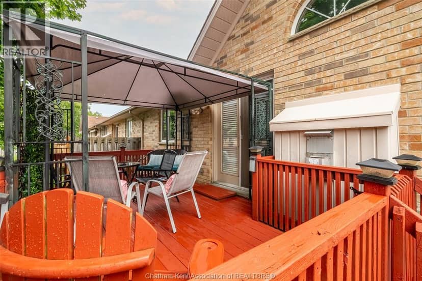 154 Semenyn AVENUE Unit# 24 — photo 31 of 35