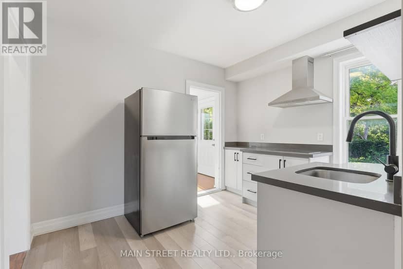 12 Vincent Street — photo 13 of 36