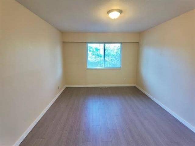 15622 THRIFT AVENUE, White Rock, photo 4