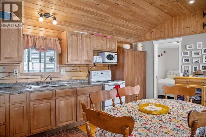 42 Martindale Drive — photo 11 of 33