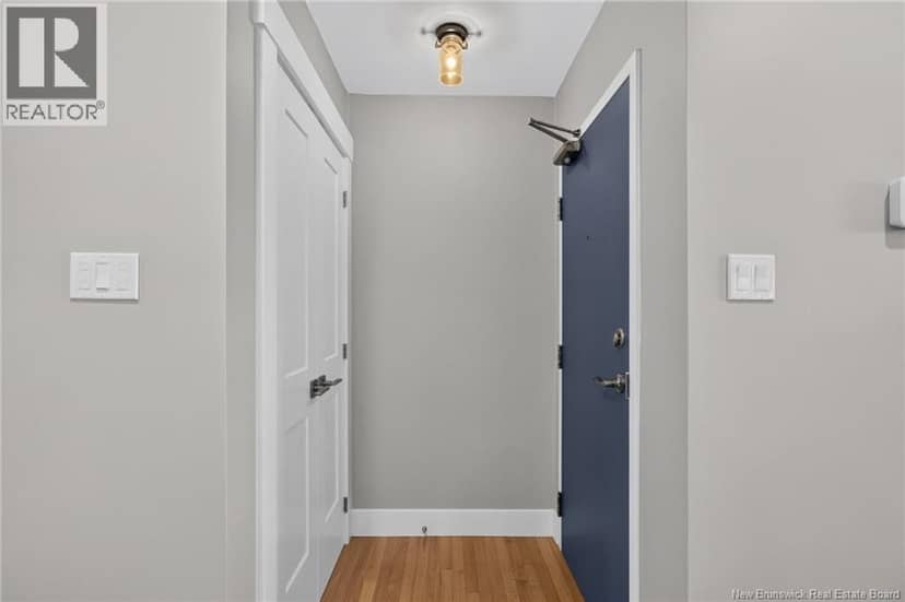 60 Westmount Boulevard Unit# 1 — photo 18 of 40