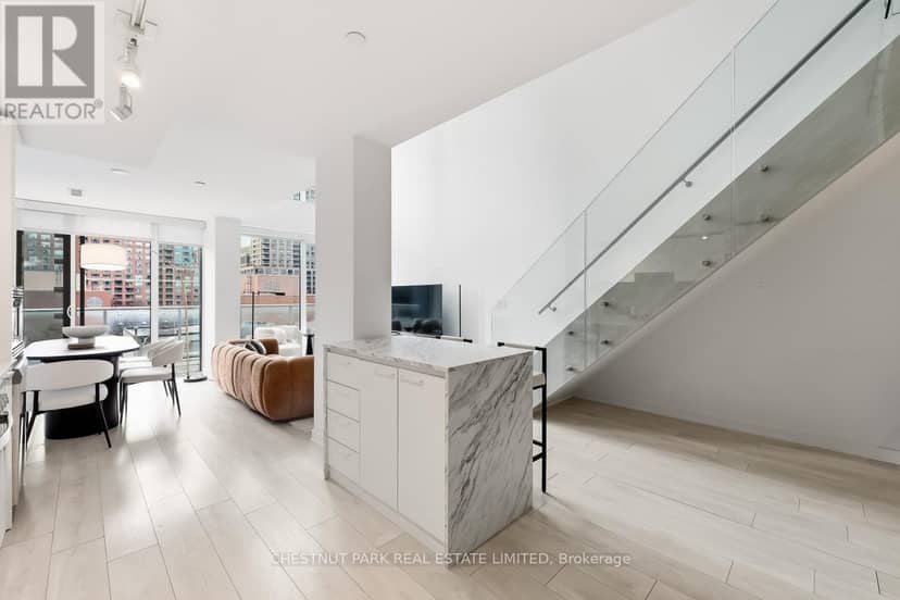 405 - 18 Maitland Terrace — photo 10 of 32