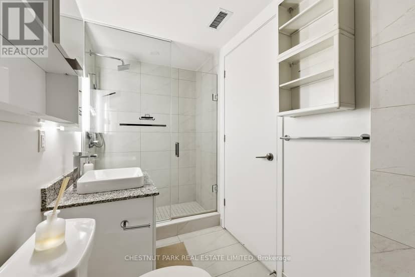 405 - 18 Maitland Terrace — photo 24 of 32