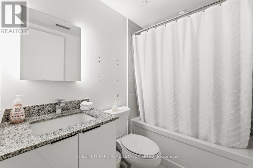 405 - 18 Maitland Terrace — photo 30 of 32