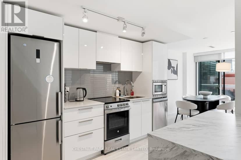 405 - 18 Maitland Terrace — photo 9 of 32