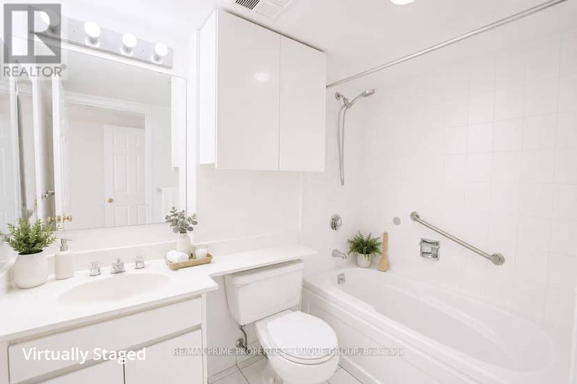 1408 - 10 Torresdale Avenue — photo 12 of 40