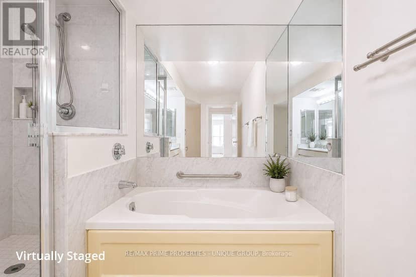 1408 - 10 Torresdale Avenue — photo 14 of 40