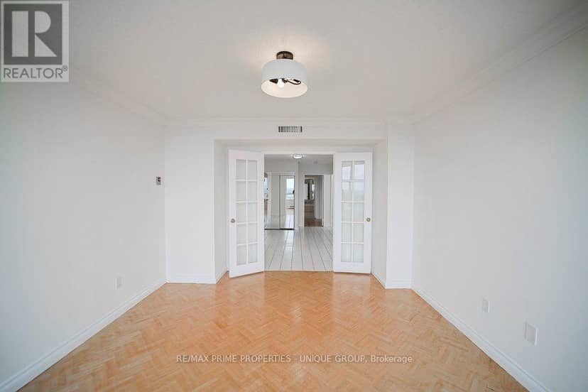 1408 - 10 Torresdale Avenue — photo 31 of 40