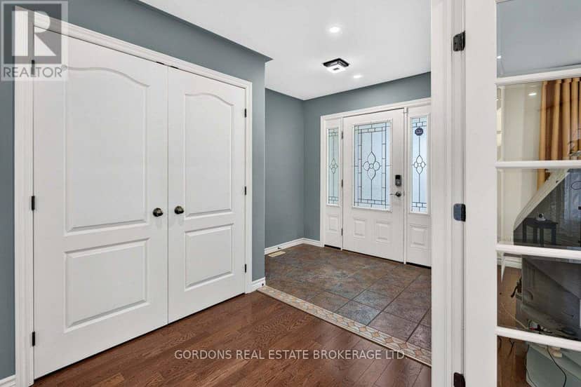 436 Bridge Street W — photo 10 of 40
