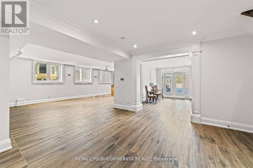 18 Parker Avenue — photo 14 of 18
