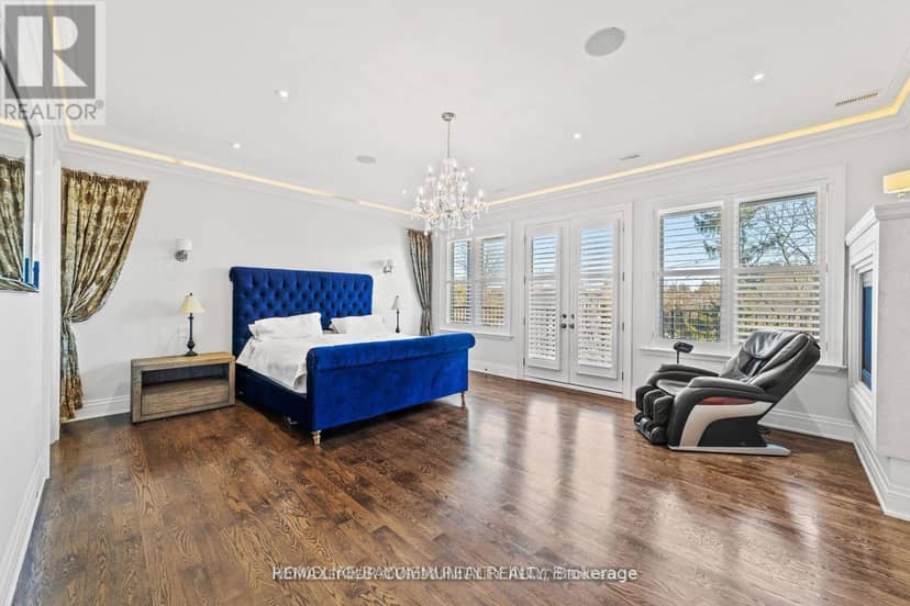 18 Parker Avenue — photo 3 of 18